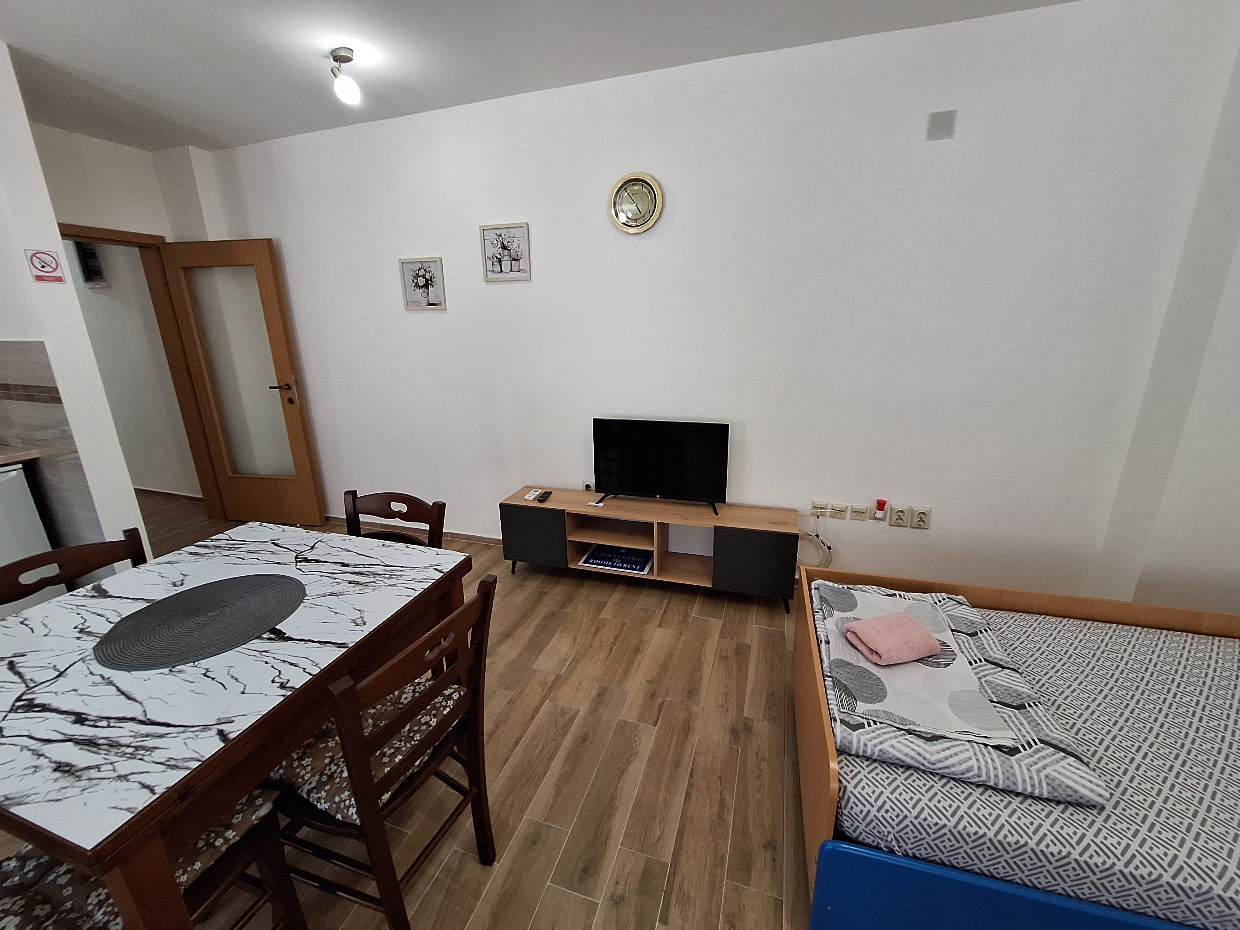 Apartment 10 - Living room